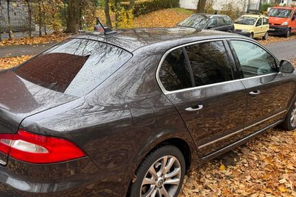 Skoda Superb 104.000 km 7.999 &euro; Hamburg 22143