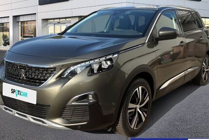 Peugeot 5008 55.120 km 21.990 &euro; Hamburg 20537