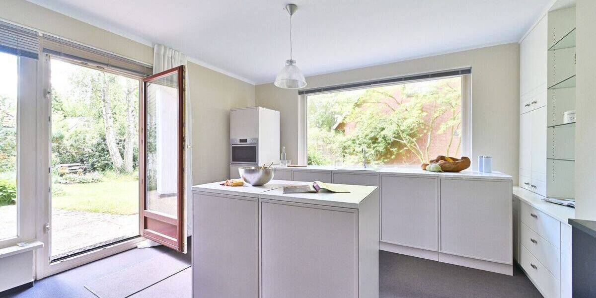 Mehrfamilienhaus, Wohnhaus Rissen Rissen - 8 Zimmer, 265 m&sup2;, 1.050.000&euro; | Angebot:26851942