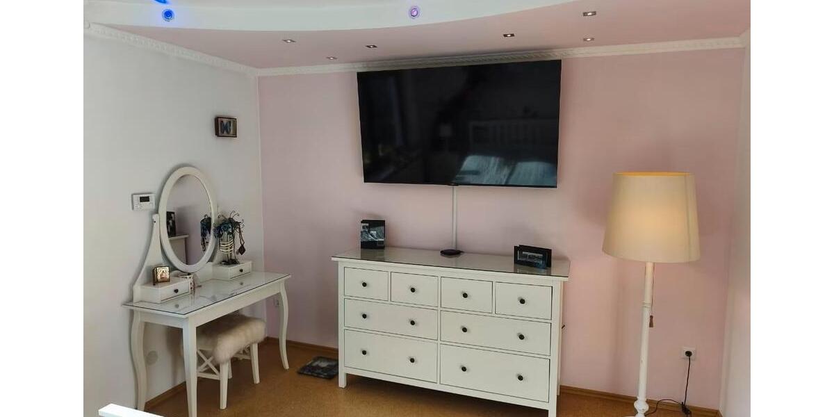 Einfamilienhaus Hamburg Langenhorn - 7 Zimmer, 200 m&sup2;, 650.000&euro; | Angebot:26905974