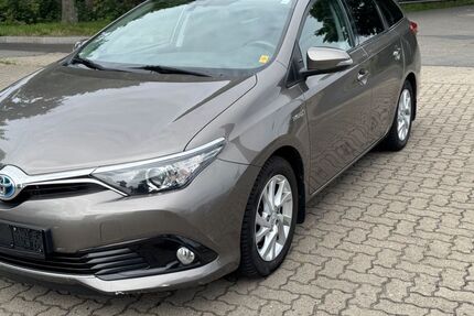 Toyota Auris 115.000 km 11.500 &euro; Winsen (Luhe) 21423