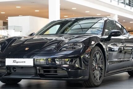 Porsche Taycan 3.100 km 157.900 € Hamburg 22523
