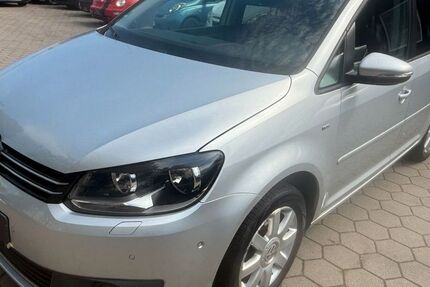 VW Touran 119.000 km 9.300 &euro; Hamburg 20097