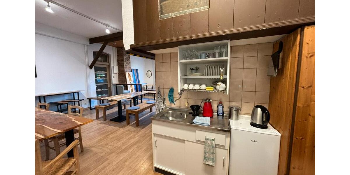 Helle Büro- oder Ladenfläche zimmer