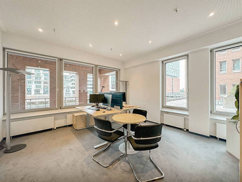 Top-Lage in der Hamburger Hafencity mit der Elbphilharmonie im Blick! - All-in-Miete