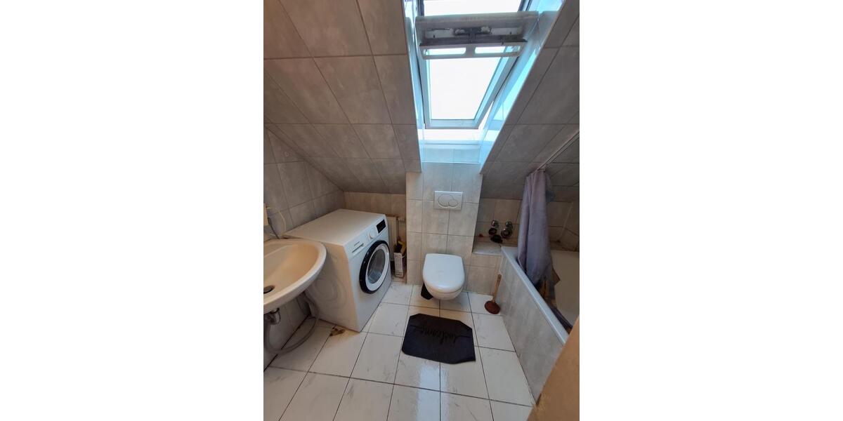 Dachgeschoßwohnung Hamburg Harburg - 2 Zimmer, 25 m&sup2;, 500&euro; | Angebot:25838898