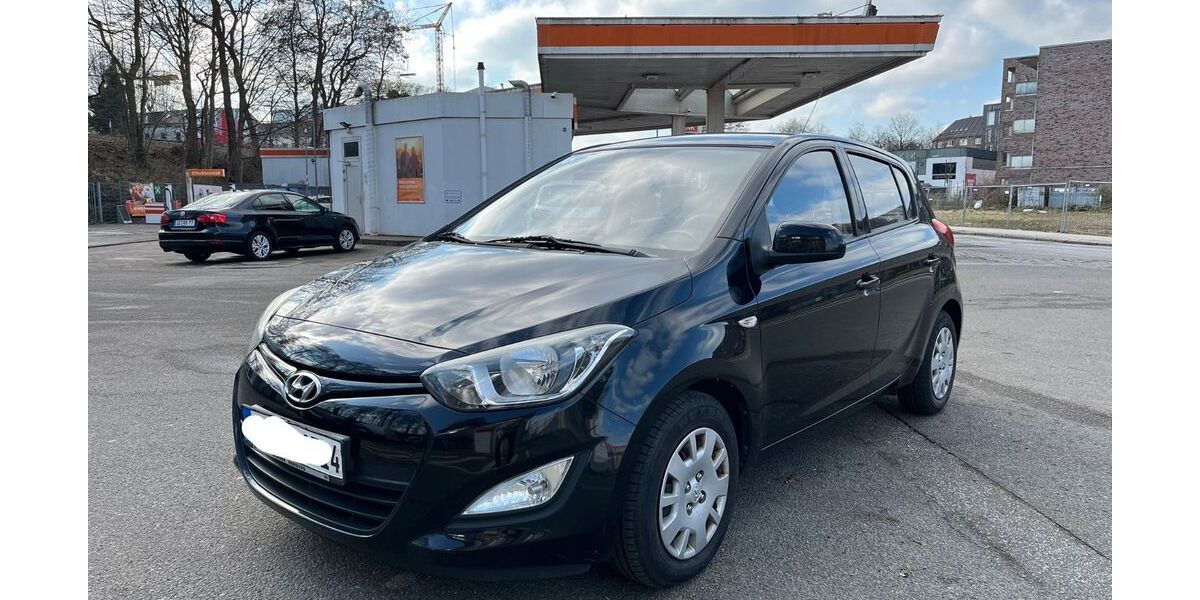 Hyundai i20 116.000 km 3.750 &euro; Hamburg 22765