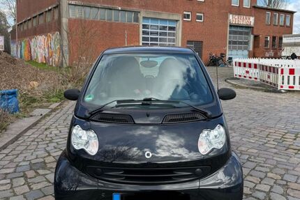 Smart ForTwo 128.000 km 2.400 &euro; Hamburg 22111