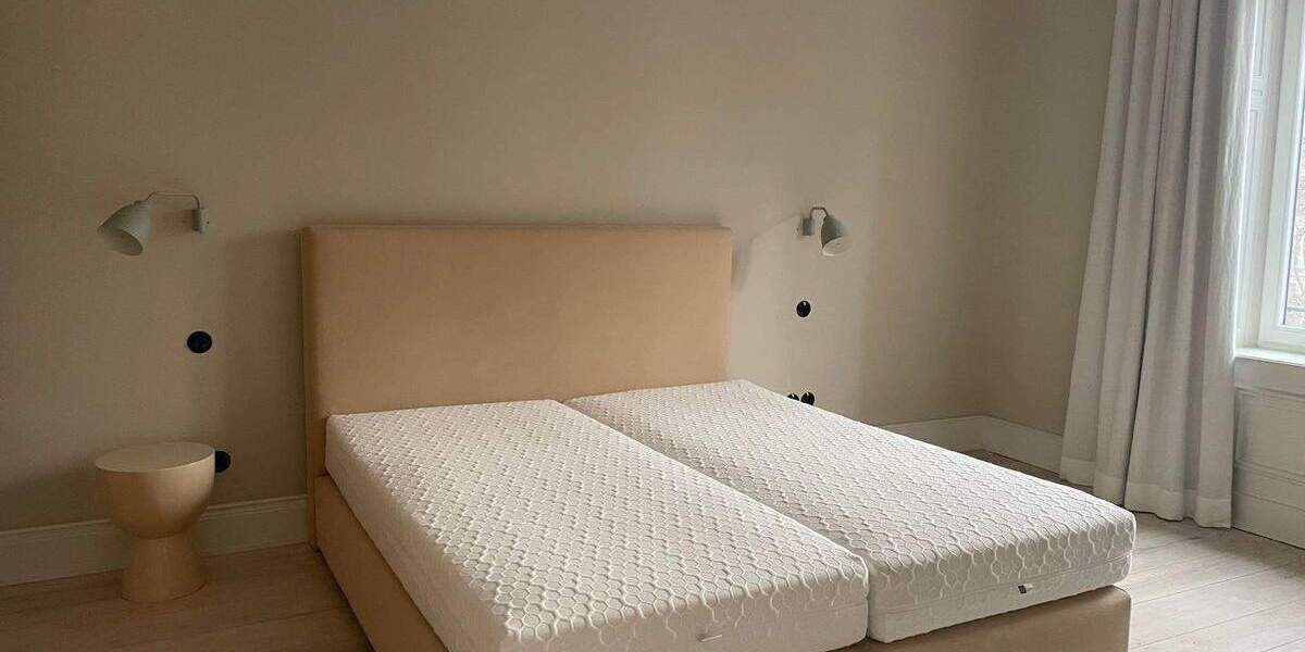 Etagenwohnung Hamburg Rotherbaum - 3 Zimmer, 152 m&sup2;, 3.900&euro; | Angebot:26450540