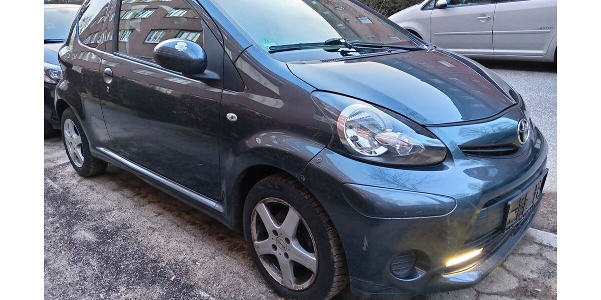 Toyota Aygo (X) 103.270 km 1.999 &euro; Hamburg 22307