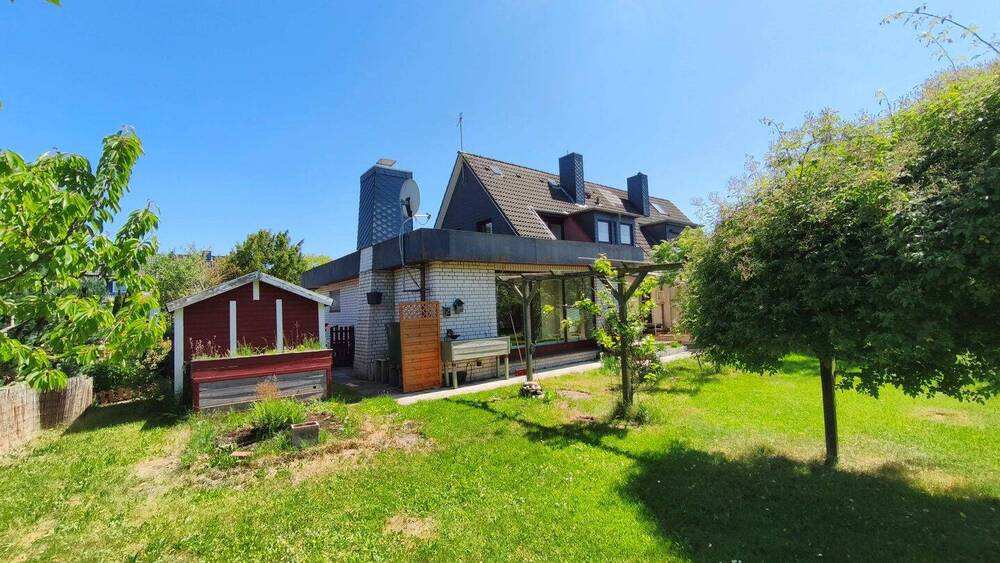 Mehrfamilienhaus, Wohnhaus Uetersen - 6 Zimmer, 140 m&sup2;, 349.000&euro; | Angebot:26798881