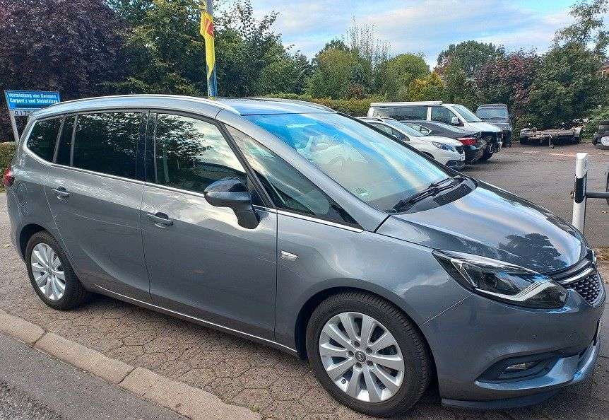 Opel Zafira 162.586 km 10.950 € Hamburg 21031