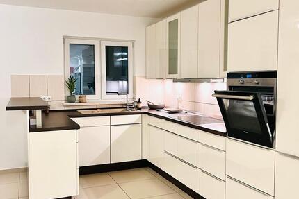 Wohnung Hamburg Eidelstedt - 3 Zimmer, 87 m&sup2;, 2.390&euro; | Angebot:25272994