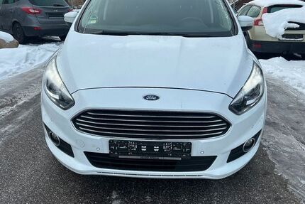 Ford S-Max 151.000 km 13.950 &euro; Hamburg 21079