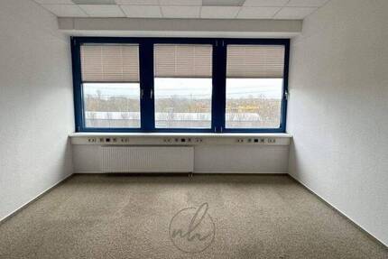 Gewerbeobjekt Hamburg Rahlstedt - 2 Zimmer, 65 m&sup2;, 845&euro; | Angebot:26862527