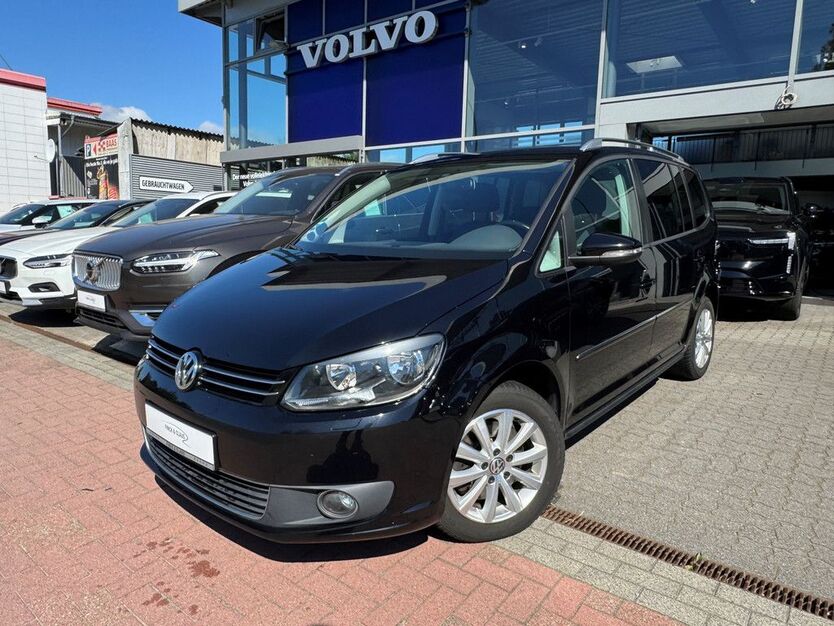 VW Touran 156.000 km 10.890 € Pinneberg 25421