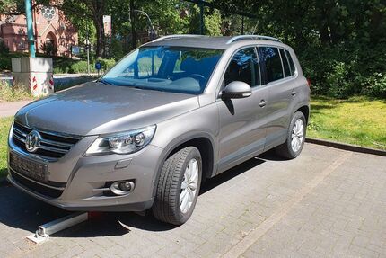 VW Tiguan 71.500 km 7.980 &euro; Hamburg 22297
