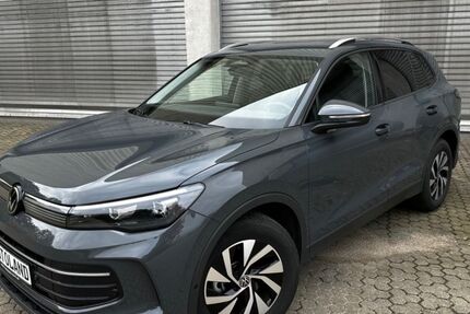 VW Tiguan 13.000 km 34.995 &euro; Norderstedt bei Hamburg 22844