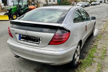 Mercedes-Benz C 180 230.000 km 1.850 € Hamburg 20038