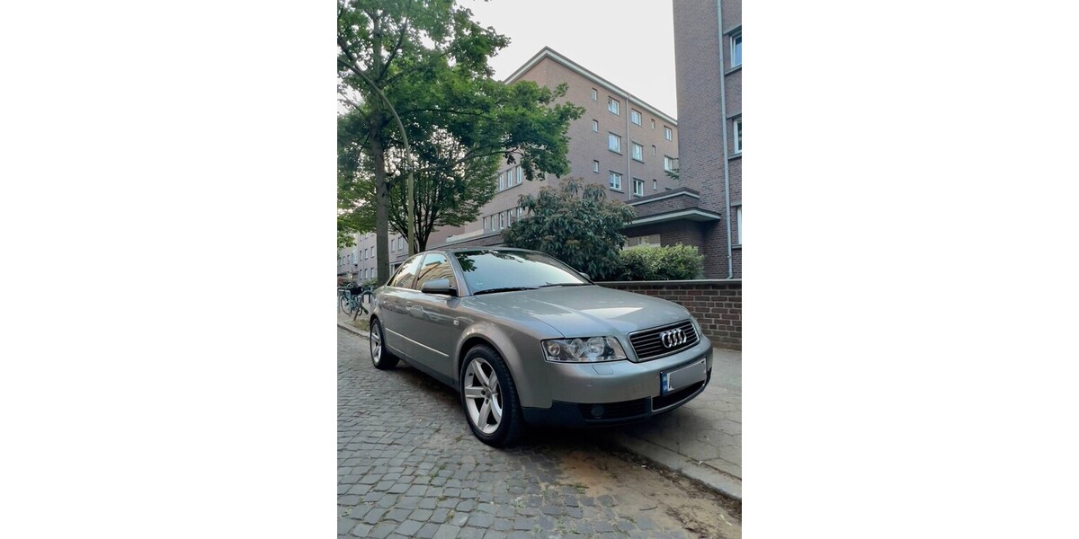 Audi A4 230.000 km 4.800 € Hamburg 20038