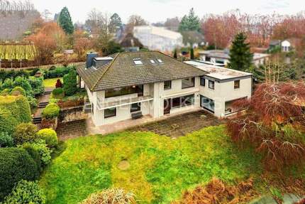 Haus Ahrensburg - 7 Zimmer, 300 m&sup2;, 1.500.000&euro; | Angebot:25142413