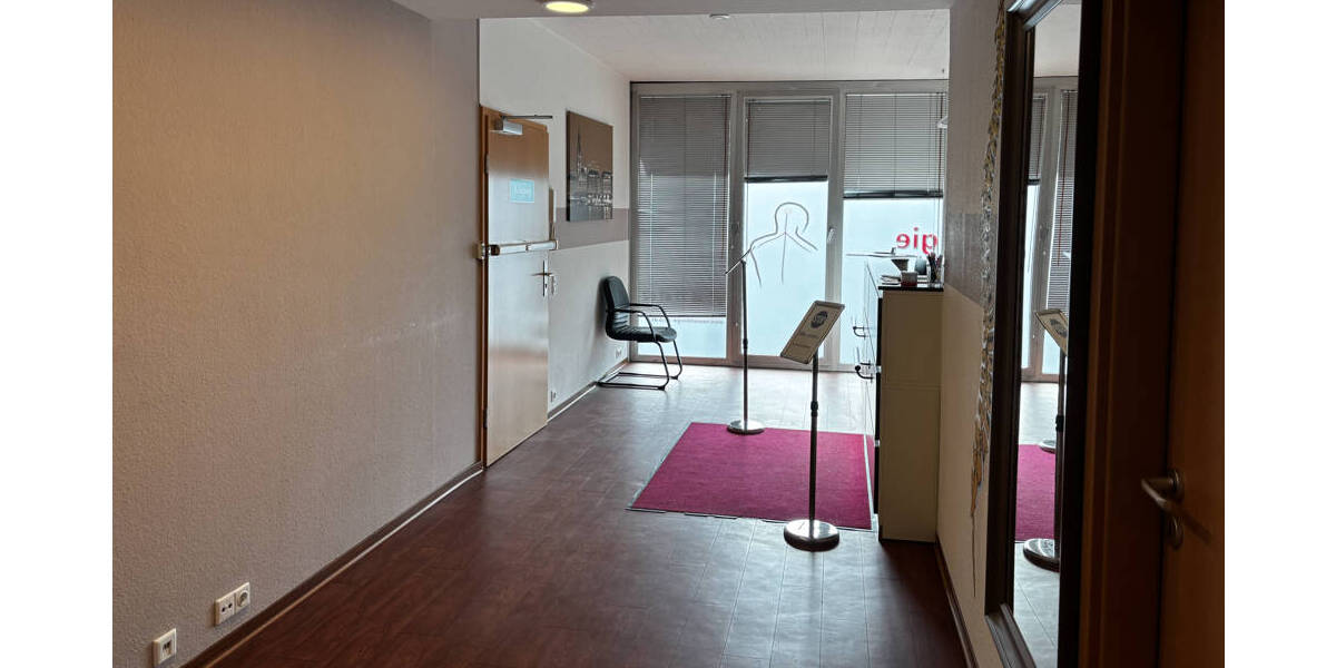 Gewerbeobjekt Hamburg Hoheluft-Ost - 6 Zimmer, 173 m&sup2;, 3.475&euro; | Angebot:26515201