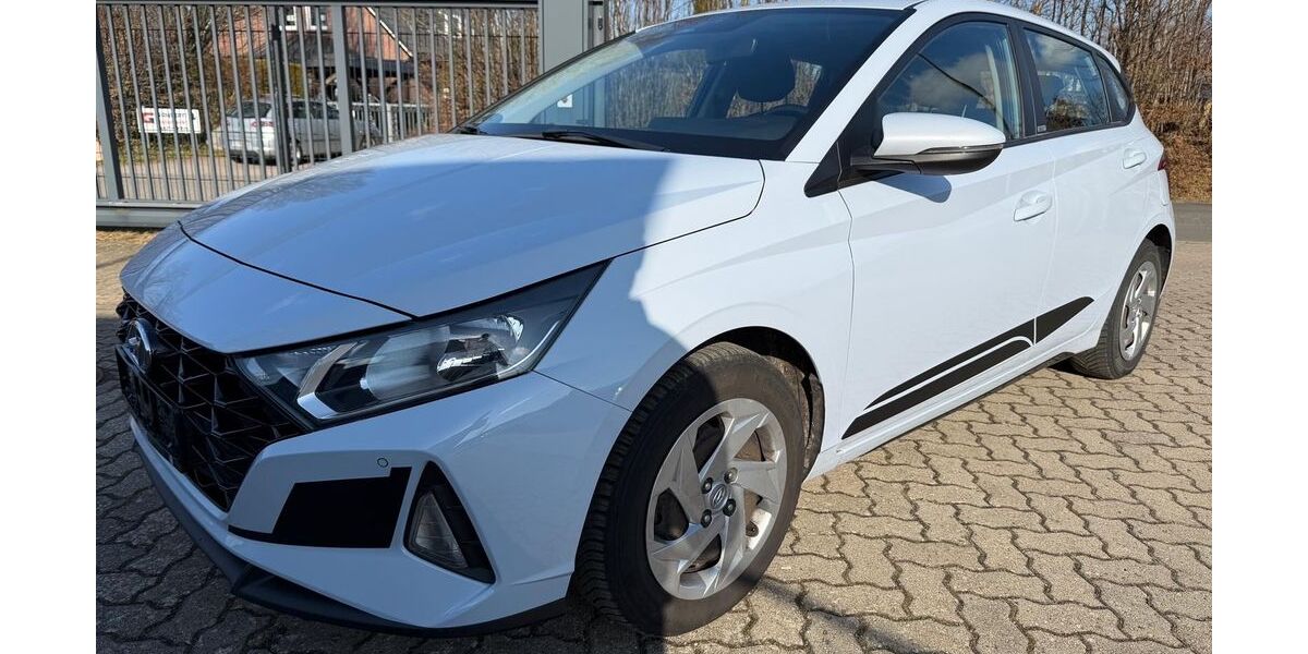 Hyundai i20 50.731 km 12.000 &euro; Hamburg 22395