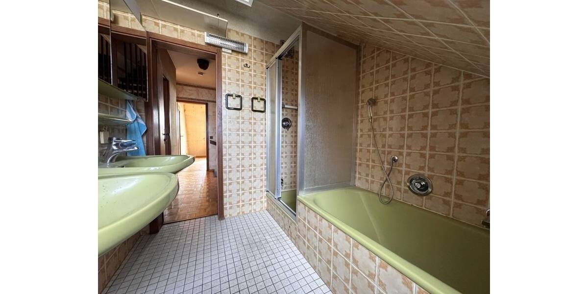 Doppelhaushälfte Rellingen - 5 Zimmer, 78 m&sup2;, 340.000&euro; | Angebot:26228531