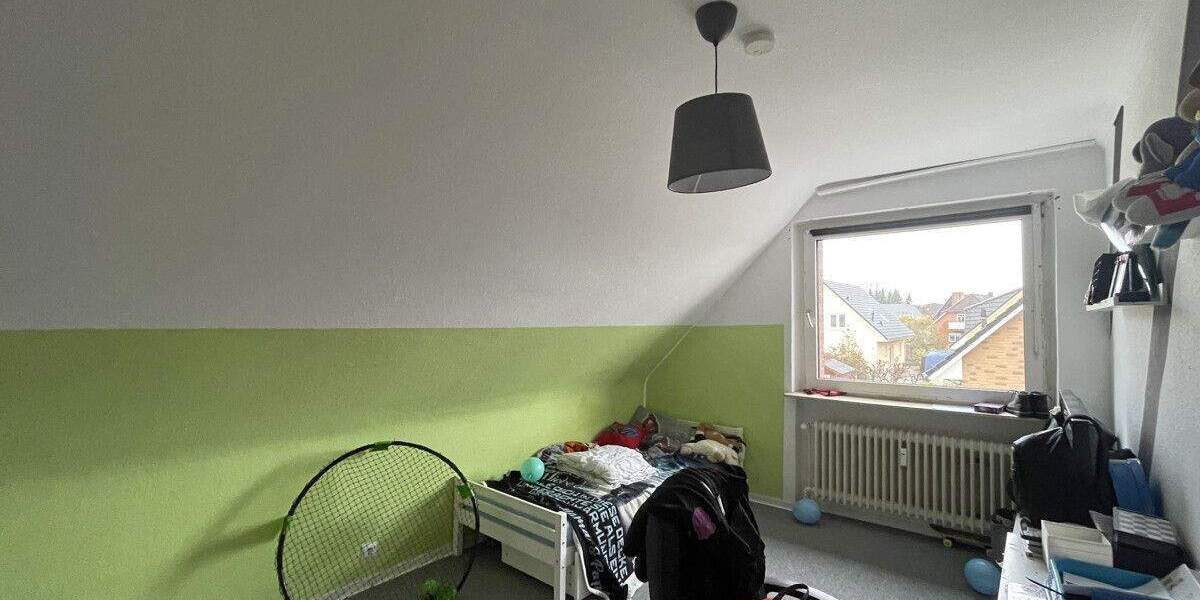 Mehrfamilienhaus, Wohnhaus Norderstedt Garstedt - 8 Zimmer, 146 m&sup2;, 599.000&euro; | Angebot:25670010