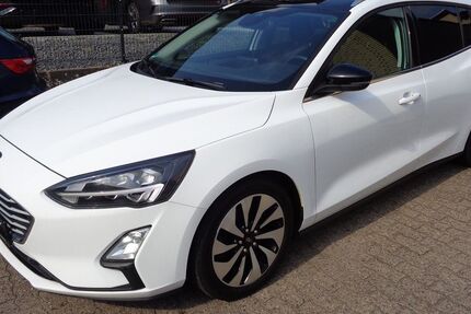 Ford Focus 236.166 km 7.990 &euro; Hamburg 22399