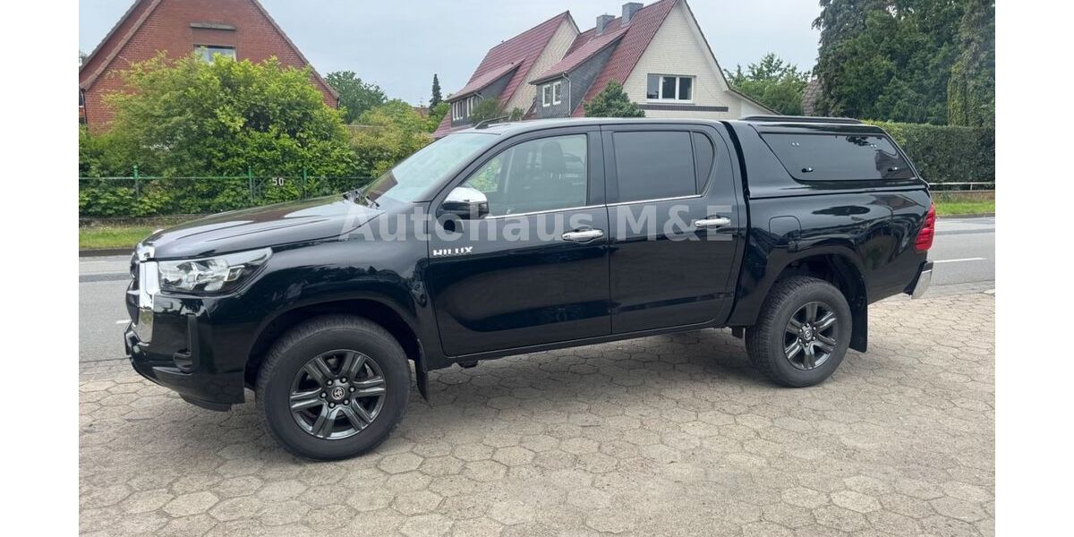 Toyota Hilux 166.000 km 33.990 &euro; Stelle 21435