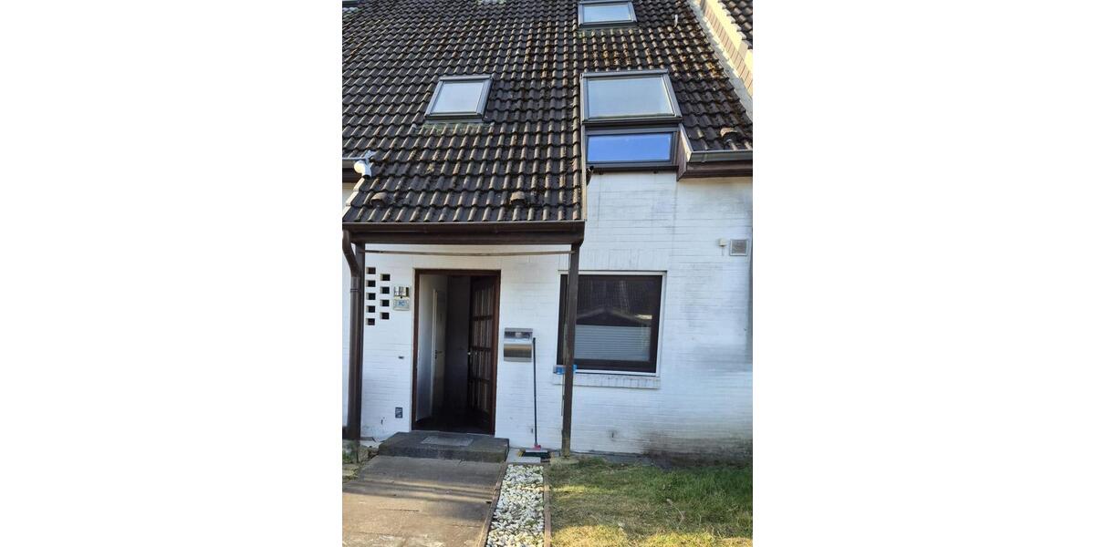 Reihenhaus Norderstedt Friedrichsgabe - 4.5 Zimmer, 114 m&sup2;, 1.920&euro; | Angebot:25232400