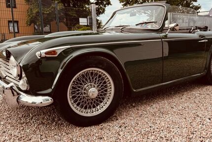Triumph TR4 100.000 km 30.100 € Wenzendorf 21279
