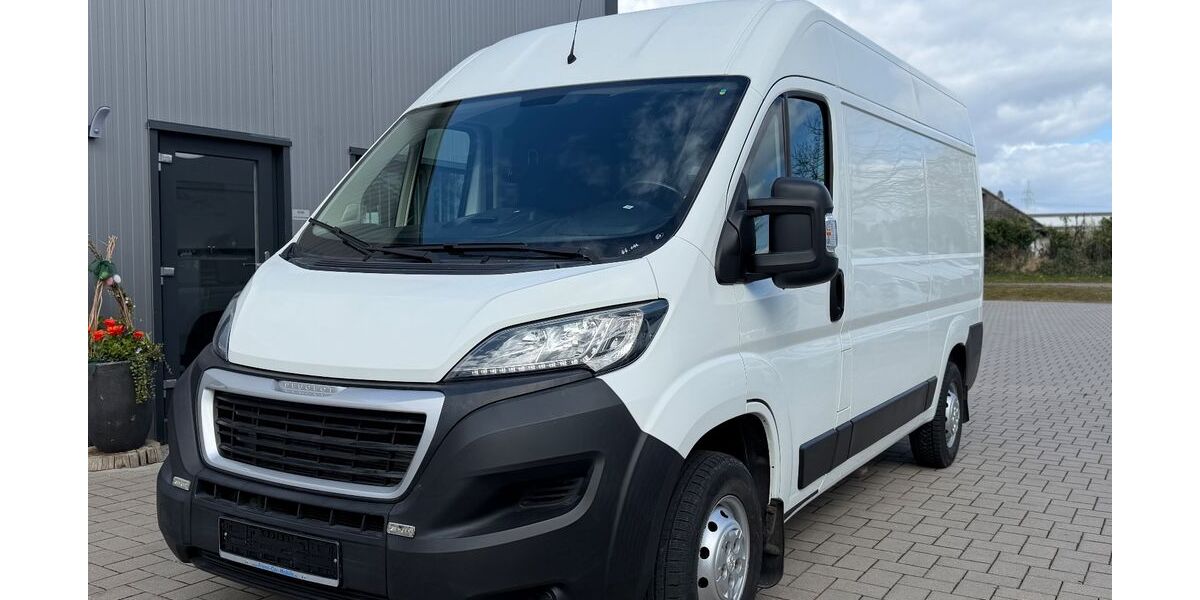Peugeot Boxer 66.045 km 22.400 &euro; Appen-Etz 25482
