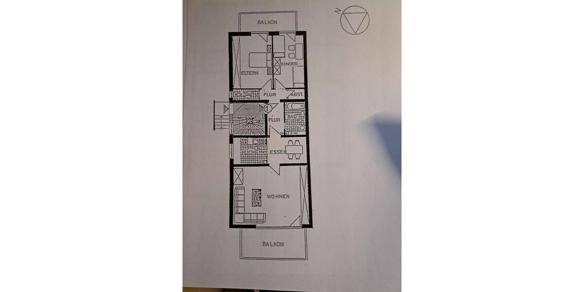 Dachgeschoßwohnung Hamburg Wandsbek - 3 Zimmer, 97 m&sup2;, 1.880&euro; | Angebot:26123441