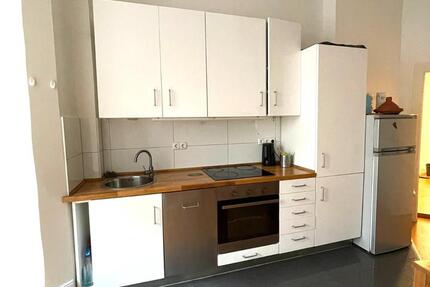 Von privat: 5-Zimmer Altbauwohnung mitten in Eimsbüttel 5 zimmer