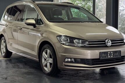 VW Touran 149.000 km 16.999 &euro; Hamburg 22457