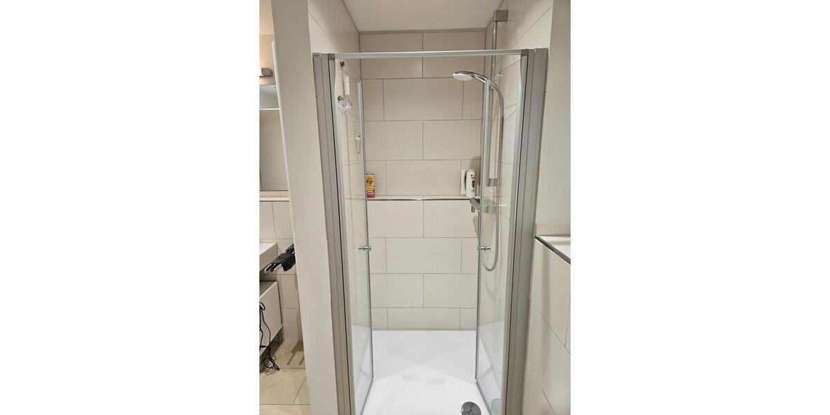 Etagenwohnung Hamburg Altstadt - 2 Zimmer, 79 m&sup2;, 1.000&euro; | Angebot:26211231