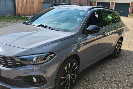 Fiat Tipo 28.400 km 15.750 &euro; Rosengarten 21224