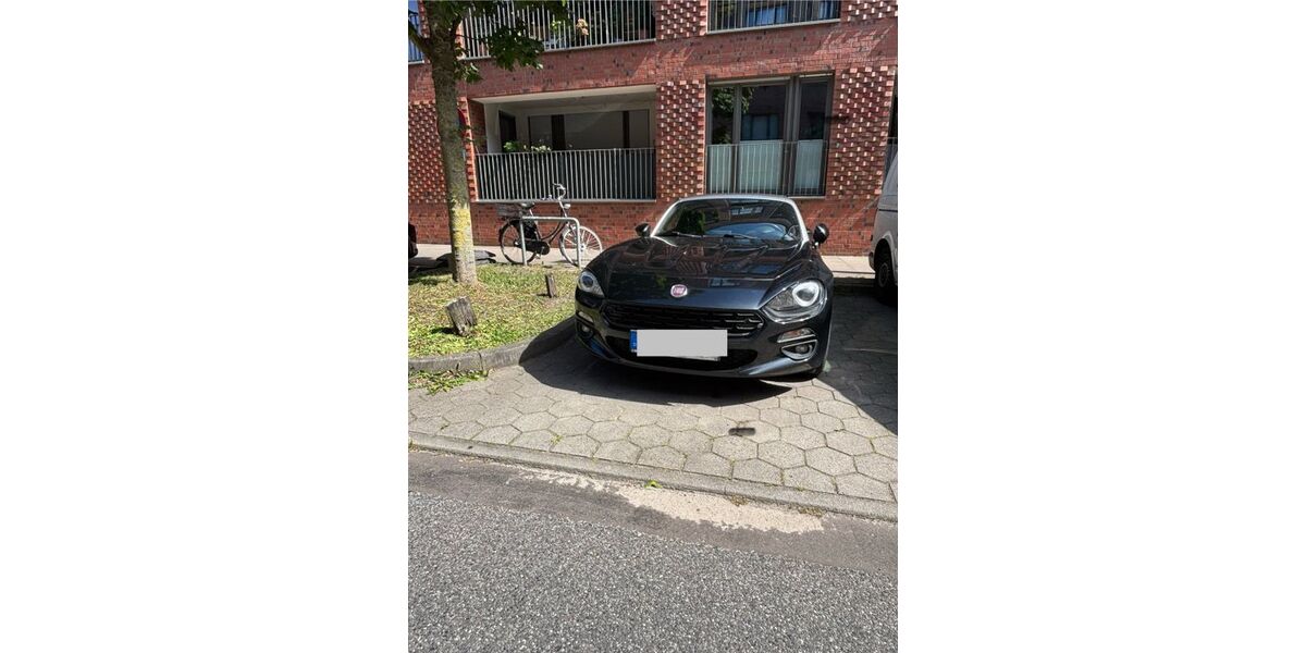 Fiat 124 Spider 106.000 km 13.900 &euro; Hamburg 22303