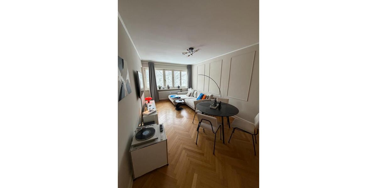 Etagenwohnung Hamburg Uhlenhorst - 2 Zimmer, 60 m&sup2;, 1.500&euro; | Angebot:25363047