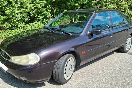 Ford Mondeo 105.827 km 700 &euro; Hamburg 22145