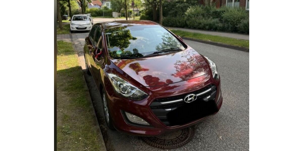Hyundai i30 103.000 km 7.900 &euro; Hamburg 21147