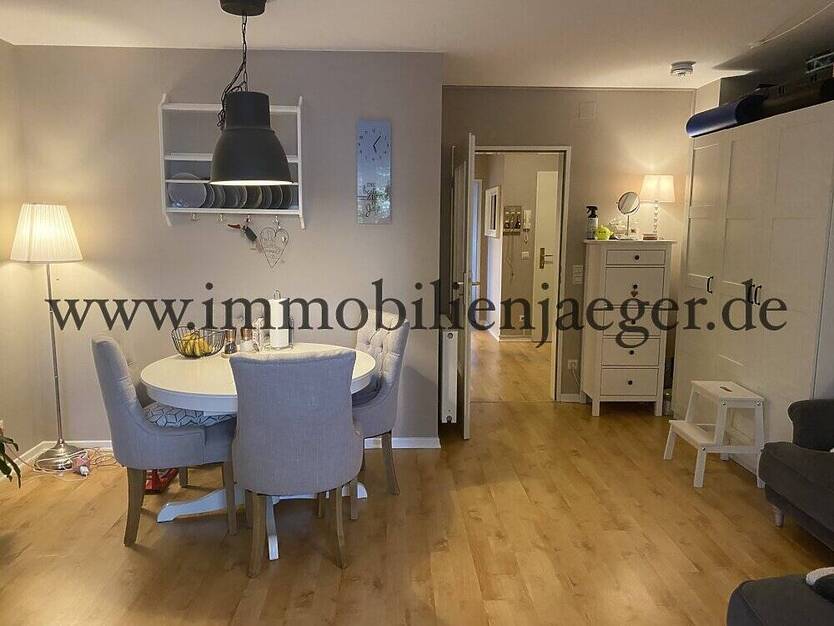 Zw. EKZ Herold-Center - Willy-Brandt-Park - Charmante Wohnung mit Balkon - 1.OG - TG-Platz möglich