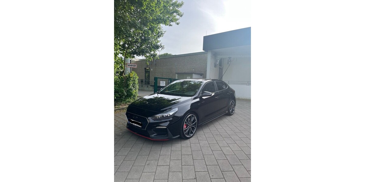 Hyundai i30 103.000 km 21.000 € Hamburg 20038