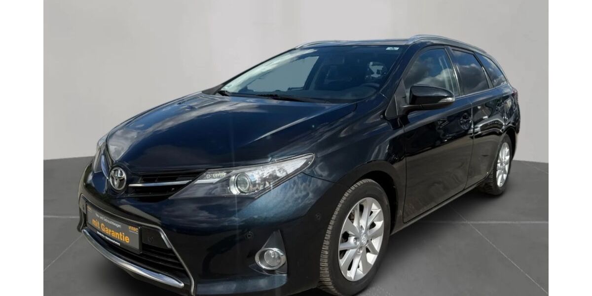 Toyota Auris 187.000 km 5.990 &euro; Hamburg 20539