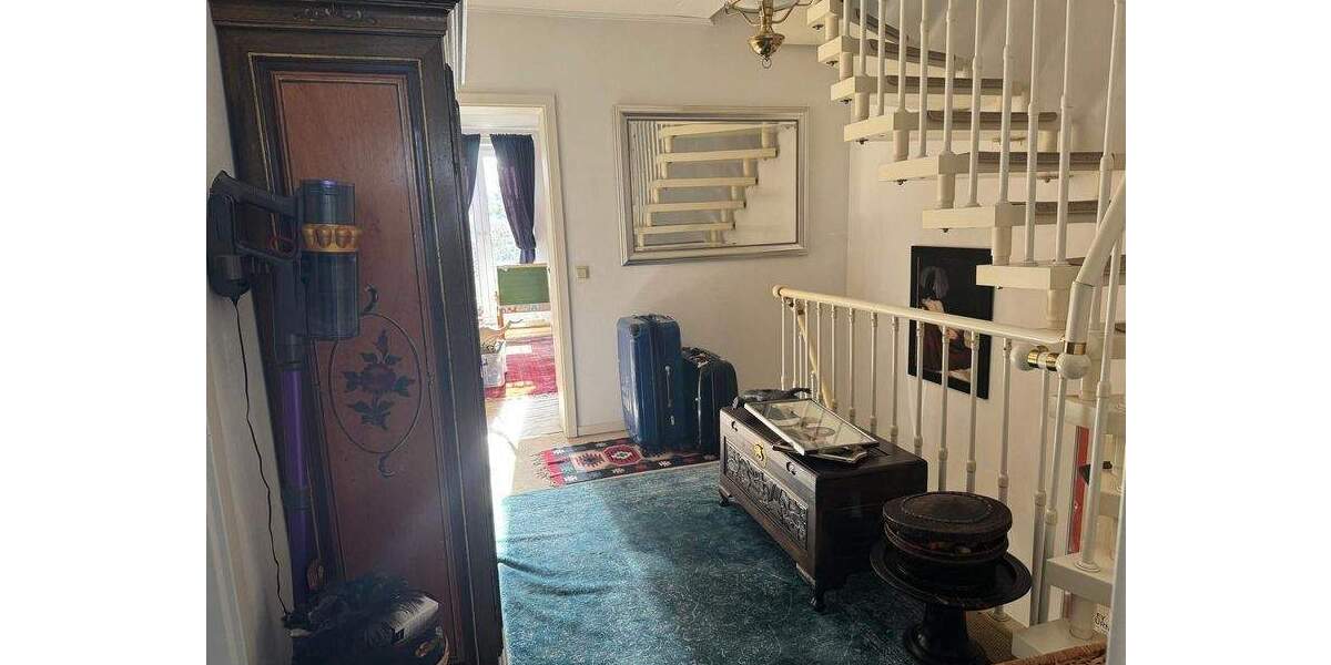 Reihenmittelhaus Hamburg Schnelsen - 6 Zimmer, 150 m&sup2;, 3.500&euro; | Angebot:25985928