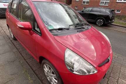 Honda Jazz 156.000 km 3.500 &euro; hamburg 21035