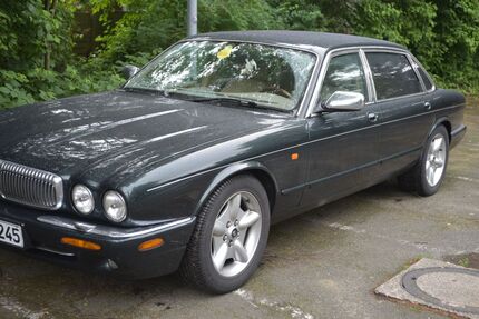 Jaguar Daimler 237.000 km 7.500 &euro; Hamburg 22179