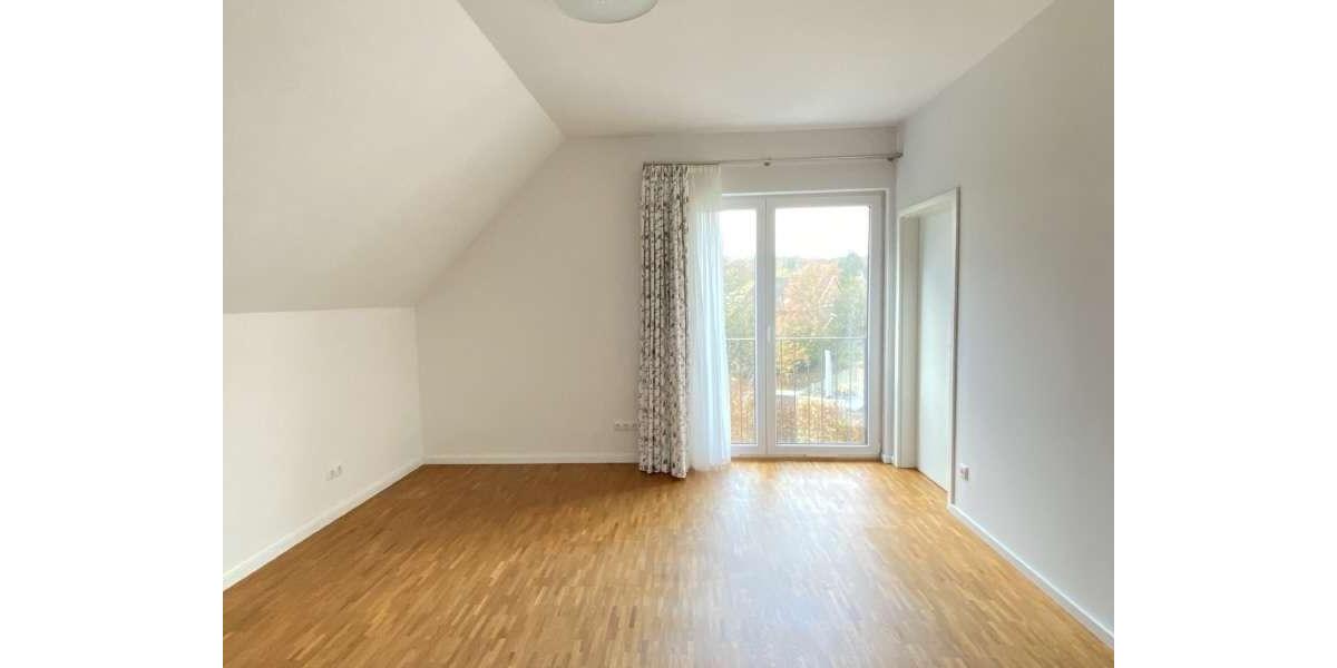 Etagenwohnung Hamburg Harburg - 4 Zimmer, 100 m&sup2;, 1.750&euro; | Angebot:26384173
